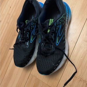 Brooks Men's Athletic Shoes - Black and Blue